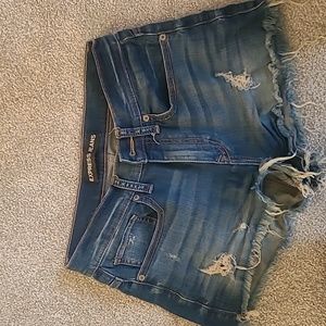 Express size 4 shorts distressed denim, good condition
